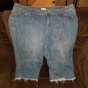 4 for $25. Jean capris